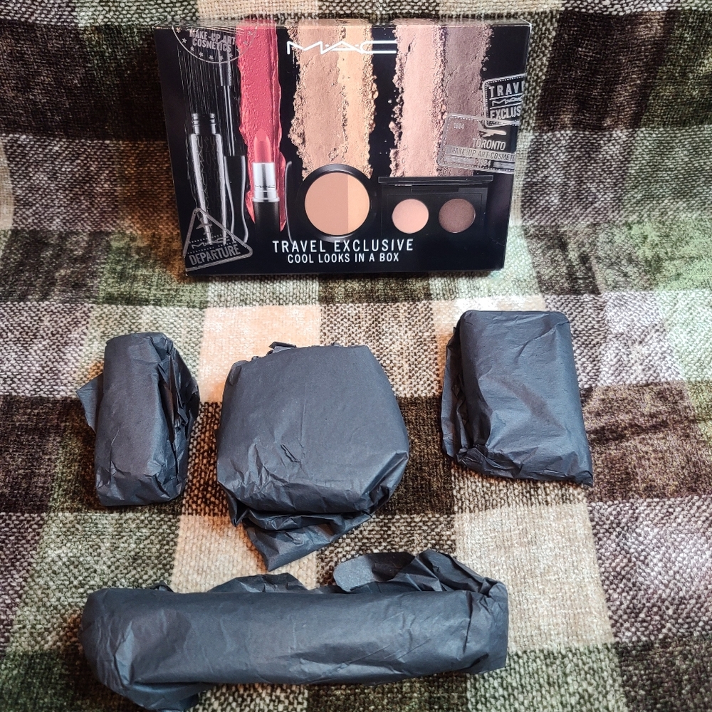 Mac Travel Exclusive Cooks In A Box - Picture 2 of 11